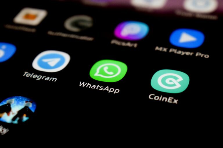 Big Voice on WhatsApp: Update Lets You Share 1-Minute Voice Statuses