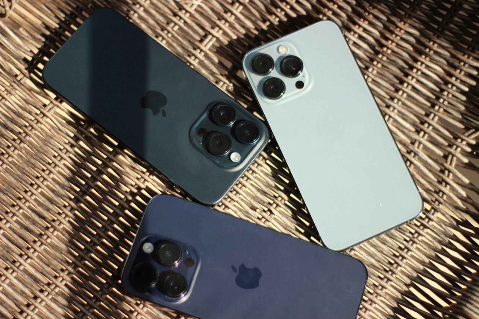 iPhone passcode hacking tools blocked by new Apple security update