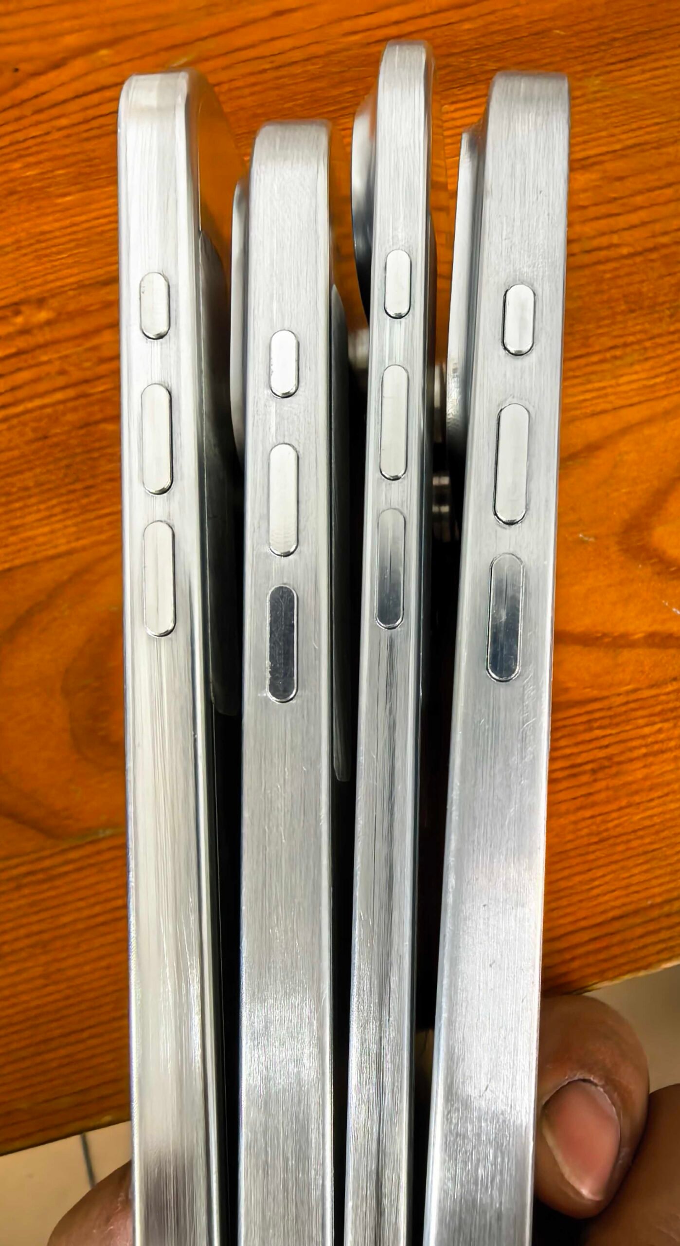 iPhone 17 Dummy Units: Side Profile and Button Details Leaked iPhone 17 lineup side profiles, revealing button placement and thickness differences.