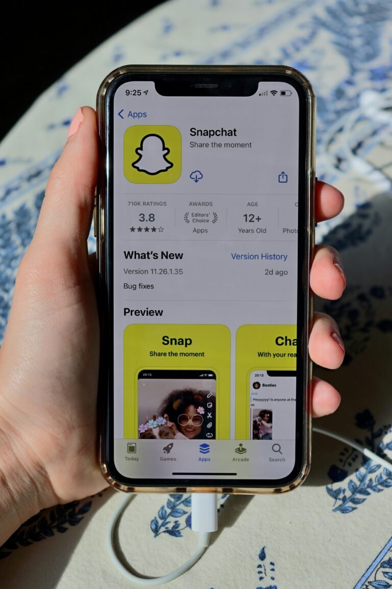 Why Is Snapchat Not Working? Major AWS Outage Is the Cause